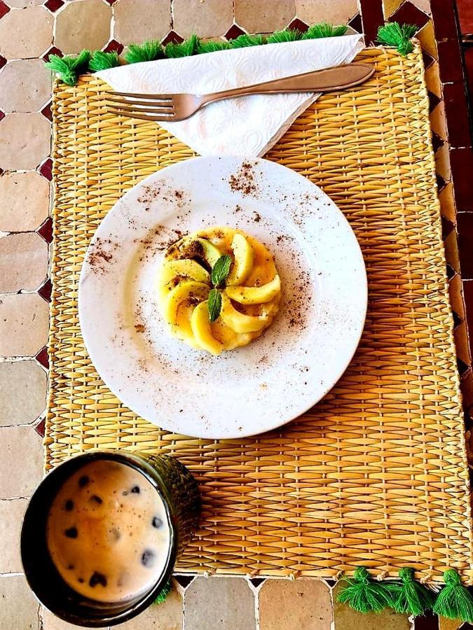 Dar Isselday Bed & Breakfast Tisseldei ภายนอก รูปภาพ