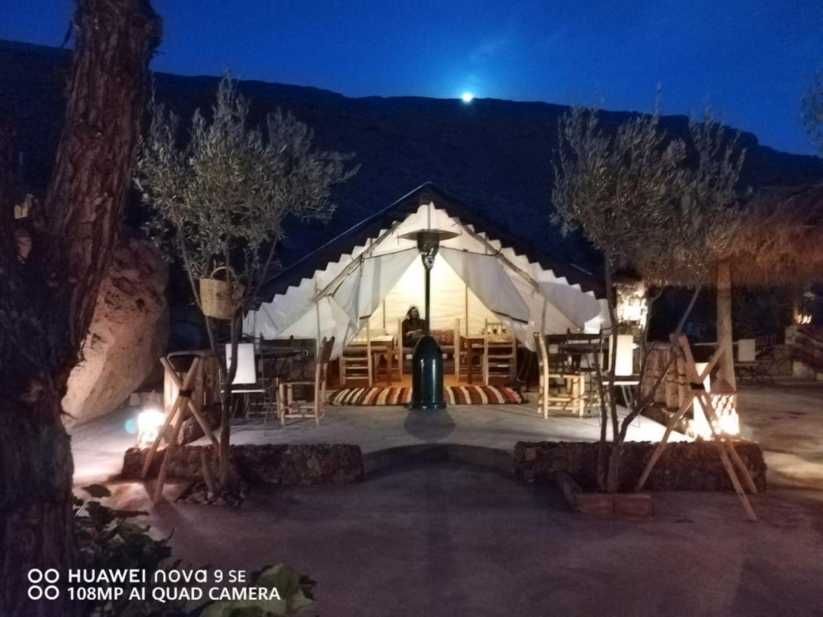 Dar Isselday Bed & Breakfast Tisseldei ภายนอก รูปภาพ