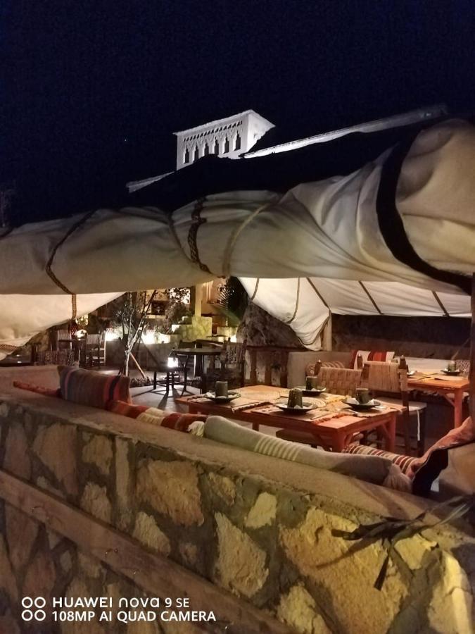 Dar Isselday Bed & Breakfast Tisseldei ภายนอก รูปภาพ