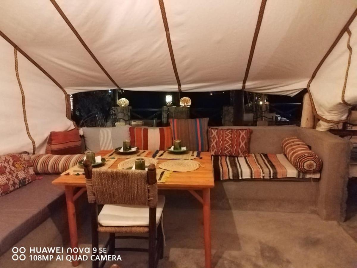 Dar Isselday Bed & Breakfast Tisseldei ภายนอก รูปภาพ