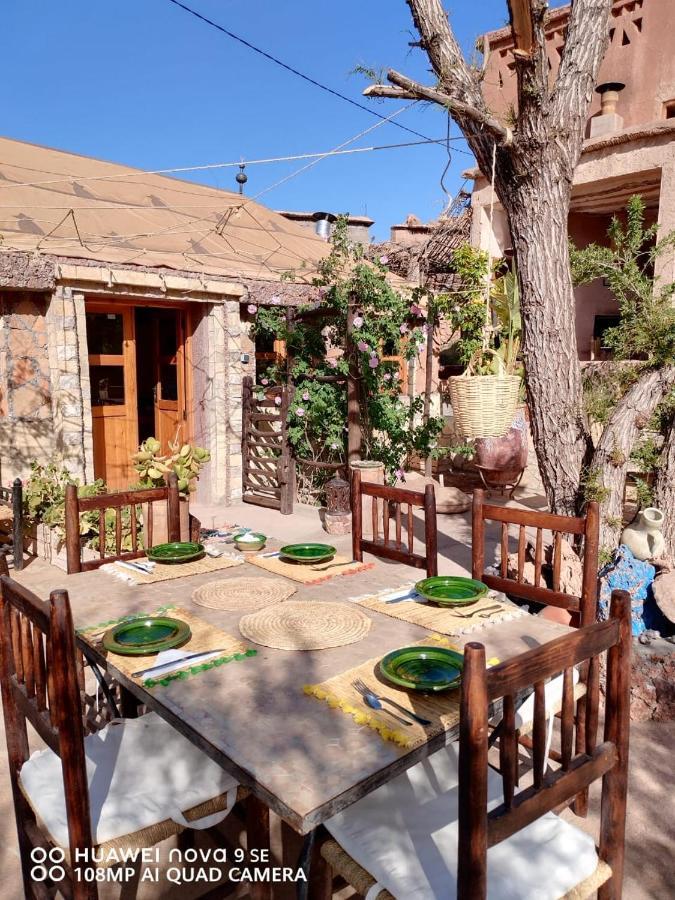 Dar Isselday Bed & Breakfast Tisseldei ภายนอก รูปภาพ