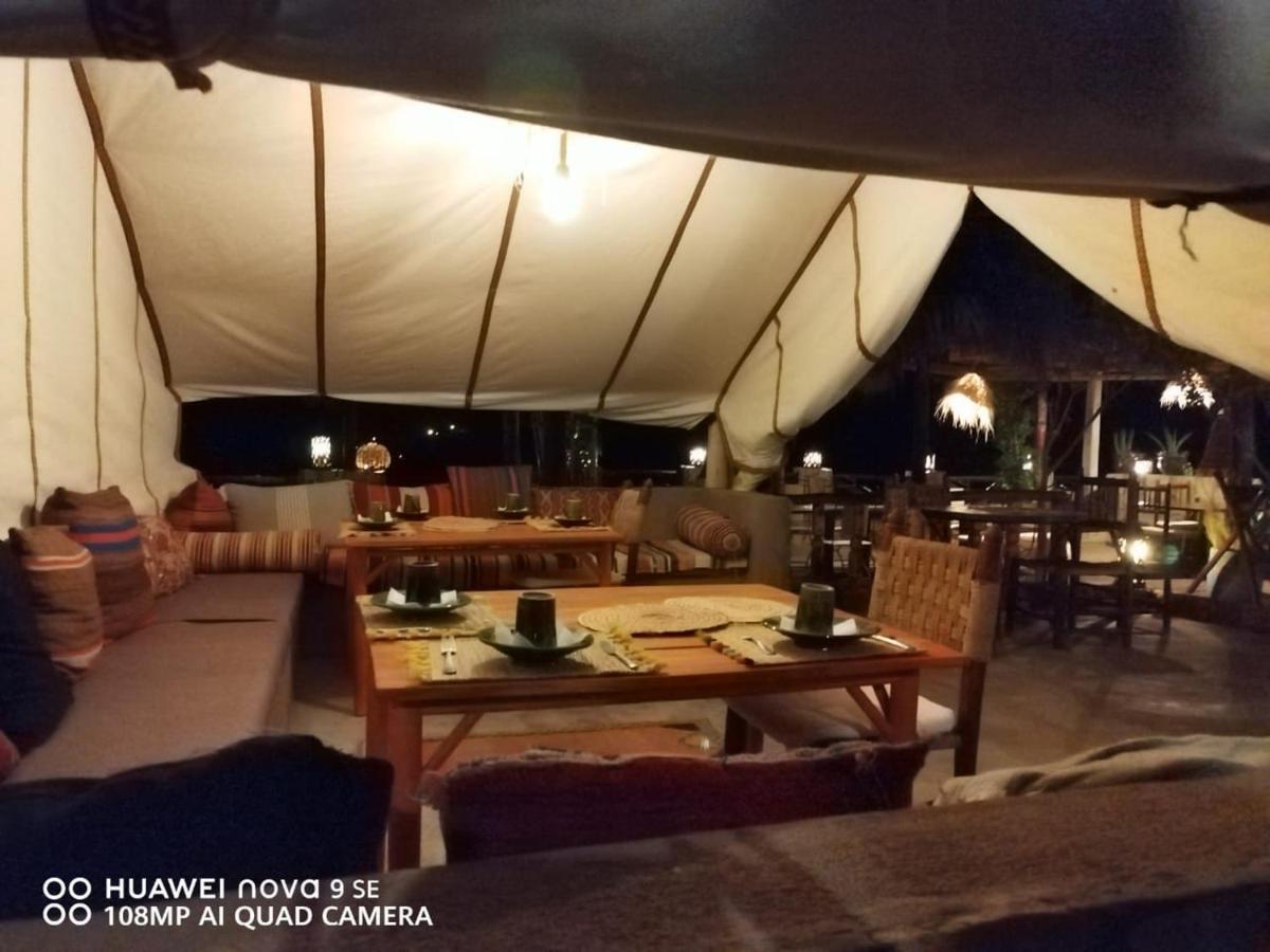 Dar Isselday Bed & Breakfast Tisseldei ภายนอก รูปภาพ