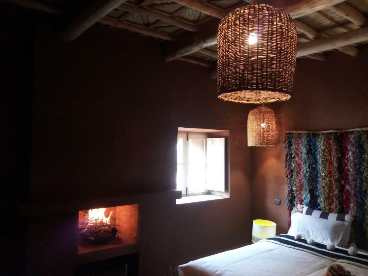 Dar Isselday Bed & Breakfast Tisseldei ภายนอก รูปภาพ